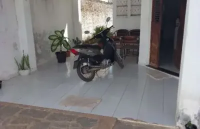 Casa com 2 quartos à venda no Centro, Sapé 
