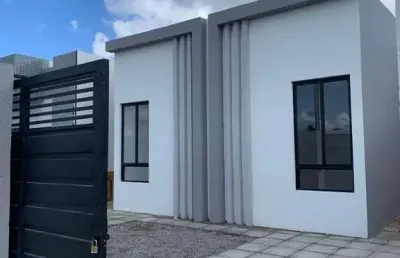 Duas lindas casas localizada no bairro de valentina/paratibe em fase final de acabamento
