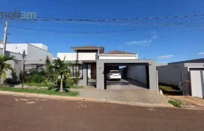 Casa com 3 dormitórios à venda, 200 m² por r$ 900.000,00 - centro - cambé/pr