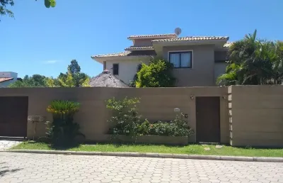 Casa com 4 quartos à venda no Campeche, Florianópolis 