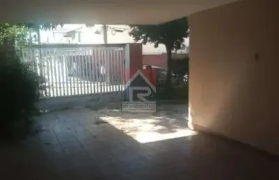 Casa com 3 quartos para alugar no Santa Teresinha, Santo André 
