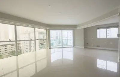 Apartamento com 3 quartos à venda na Rua 1111, 42, Centro, Balneário Camboriú
