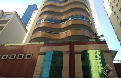 Apartamento com 3 quartos à venda na Rua 904, 180, Centro, Balneário Camboriú