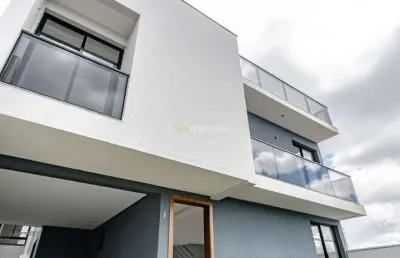 Excelente sobrado com amplo terraço no atuba última unidade