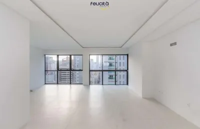 Apartamento a venda no royal tower em balneário camboriú