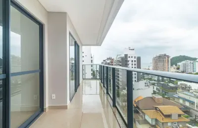 Apartamento à venda na 2ª quadra da praia brava com 3 quartos