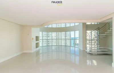 Apartamento duplex no ed. le majestic em balneário camboriú.