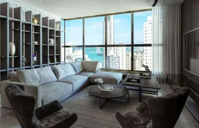 Apartamento à venda com 04 suítes, churrasqueira à carvão em balneário camboriú.