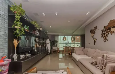 Apartamento com 02 suítes no centro de balneário camboriú.