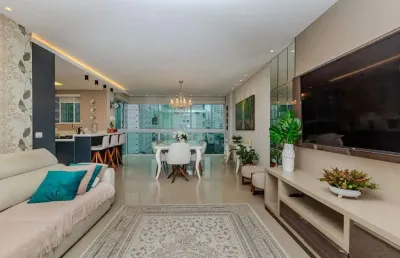 Apartamento mobiliado com 03 suítes à venda em balneário camboriú.