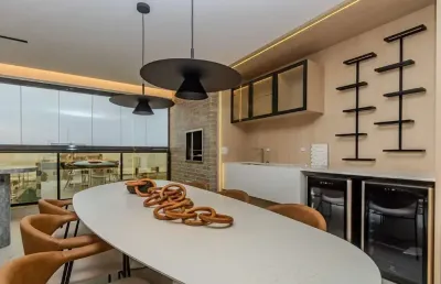 Apartamento à venda com 03 suítes e vista para o mar na praia brava.