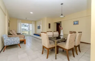 Apartamento à venda no ed. tia guiomar no centro de balneário camboriú