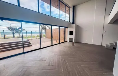 Duplex frente mar à venda no ed. sunrise na praia brava