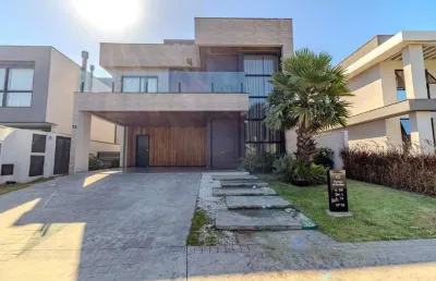 Casa em condomínio fechado com 4 quartos à venda na Rua Ivo José Rebello, 610, Santa Regina, Camboriú