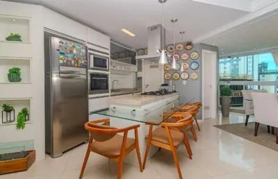 Apartamento à venda no ed. villa foscari em balneário cambroiú