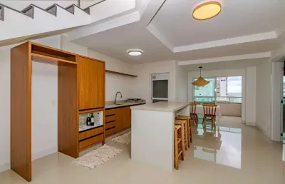 Cobertura duplex com vista mar à venda no ed. emerald residence na praia brava