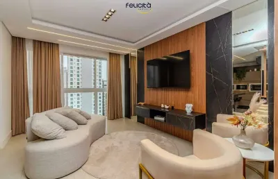 Apartamento com 4 quartos, próximo à praia no centro de balneario camboriu