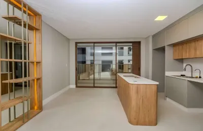 Apartamento à venda a poucos passos do mar na praia brava em itajaí