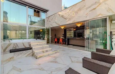 Cobertura triplex à venda no centro de balneário camboriú