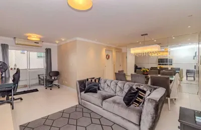Apartamento próximo a praia à venda no centro de balneário camboriú