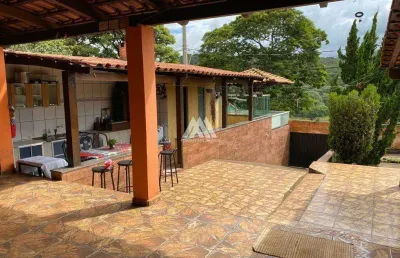 Vendo casa em itatiaiuçu de 587m² com 03 quartos excelente localização.