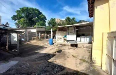 Casa com 4 quartos à venda no Centro, Itaúna 