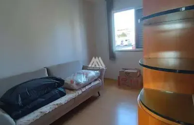 Vendo apartamento em itaúna com excelente localização!