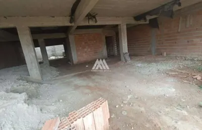 Vendo cobertura em itaúna com excelente localização!