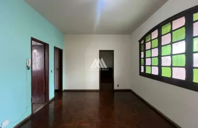 Casa com 2 quartos à venda no Centro, Itaúna 