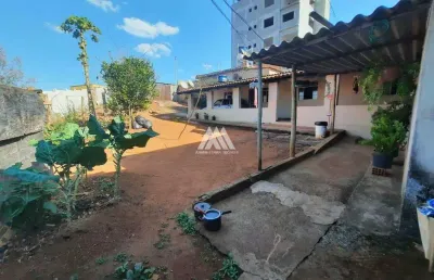 Casa com 2 quartos à venda no Centro, Itatiaiuçu 