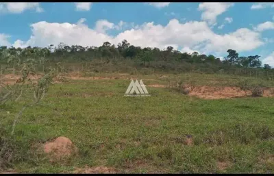 Vendo chácara em itatiaiuçu de 10.000m² excelente localização.