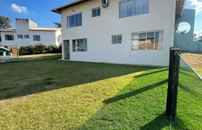 Casa de condomínio com 03 quartos sendo 01 suíte, terreno 1000m² em igarapé mg!