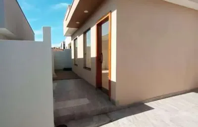 Casa á venda de 160m² com 03 quartos sendo 01 suíte em igarapé mg!