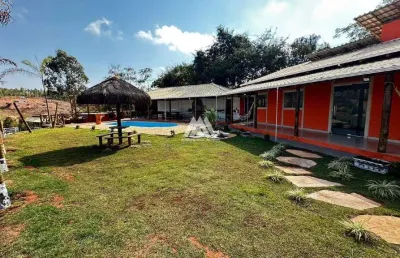 Vendo fazendinha de 2 hectares em pedras com excelente localização!