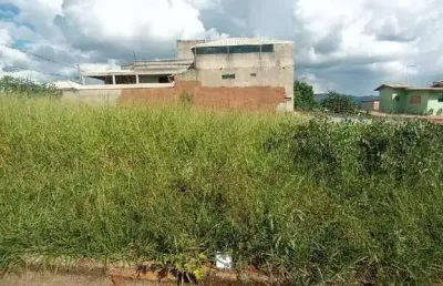 Terreno á venda de 360m² sendo ótima localização em igarapé mg!
