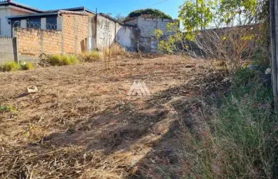 Terreno em condomínio fechado à venda no Parque Jardim Santanense, Itaúna 