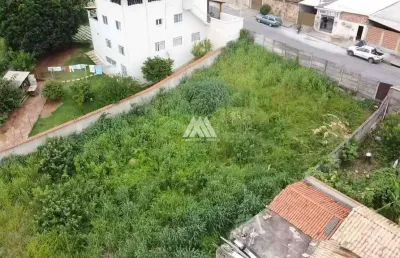 Terreno em condomínio fechado à venda no Padre Eustáquio, Itaúna 