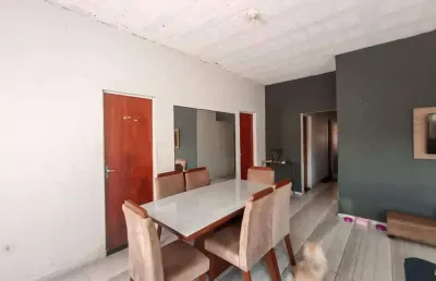 Casa residencial com 04 quartos sendo 01 suíte á venda em igarapé-mg!