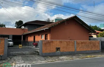 Casa com 9 quartos à venda no nações, indaial , 160 m2 por r$ 660.000