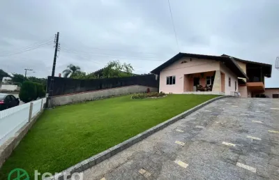 Casa com 6 quartos à venda no carijós, indaial , 397 m2 por r$ 1.150.000