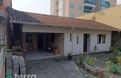 Casa com 2 quartos à venda no nações, indaial , 98 m2 por r$ 450.000