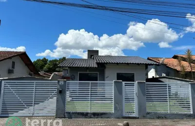 Casa com 2 quartos à venda no warnow, indaial  por r$ 535.588