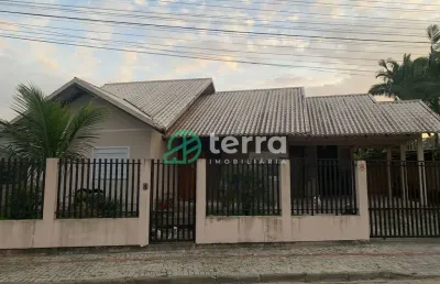 Casa com 3 quartos à venda no tapajós, indaial , 156 m2 por r$ 830.000