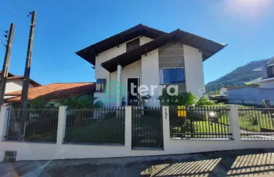 Casa com 3 quartos à venda no estados, indaial , 174 m2 por r$ 850.000