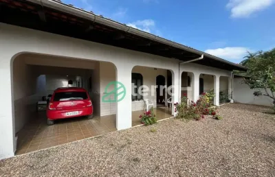 Casa com 6 quartos à venda no pomeranos, timbó , 237 m2 por r$ 940.000