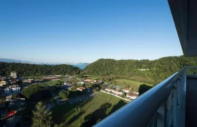 Apartamento com 3 dormitórios à venda, 162 m² por r$ 1.875.000,00 - canto do forte - praia grande/sp