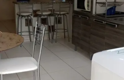 Casa com 2 quartos à venda na Rua Julieta da Silva Melo, Forquilhas, São José