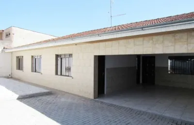 Casa com 3 quartos para alugar na Rua Ângelo Piotto, 71, Cidade Industrial, Curitiba