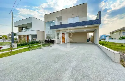 Casa sobrado novo à venda com piscina, 5 quarto(s),  sendo 5 suíte(s)  no bairro bougainville residencial iv, 1200 metros da praia, peruíbe-sp