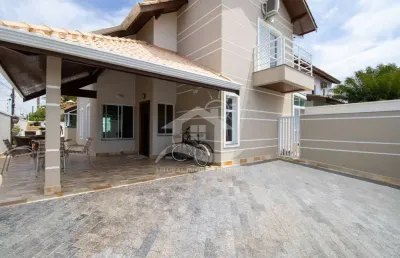 Casa sobrado à venda com piscina, 3 quarto(s),  sendo 3 suíte(s)  no bairro são josé, 200 metros da praia, peruíbe-sp